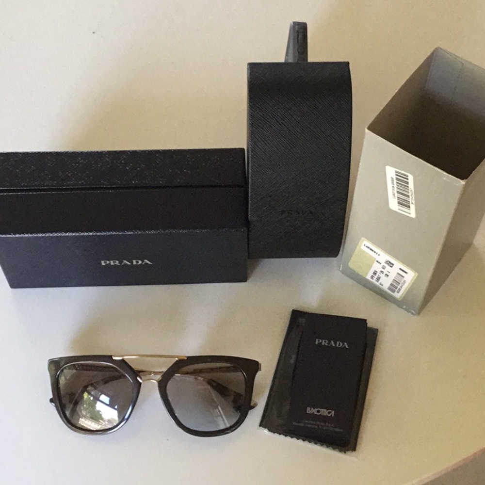 Prada SPR 13Q Sunglass